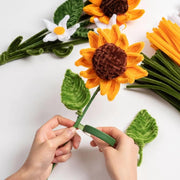 Sunflower Bouquet Pipe Cleaners Set with 150 Pieces Pipe Cleaners Colourful with 4 Colours (Brown, Golden Yellow, White, Leaf Green), 8 Pieces Green Craft Wire, Gift Wrapping Paper, Ribbon, Craft