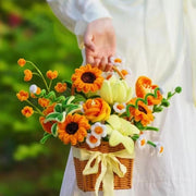 Sunflower Bouquet Pipe Cleaners Set with 150 Pieces Pipe Cleaners Colourful with 4 Colours (Brown, Golden Yellow, White, Leaf Green), 8 Pieces Green Craft Wire, Gift Wrapping Paper, Ribbon, Craft